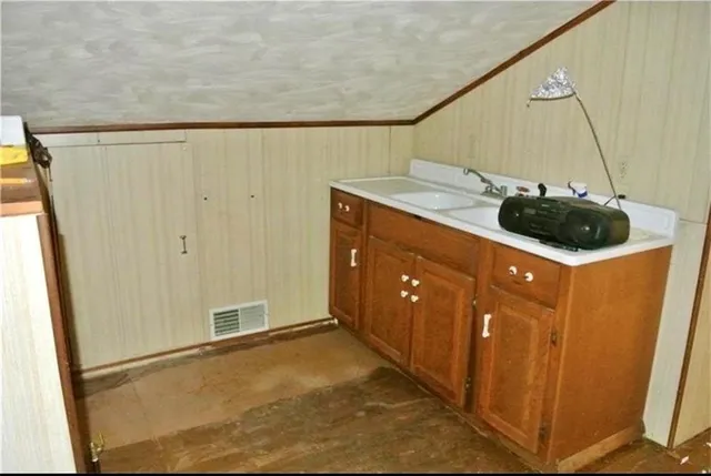 $54,500 | 118 Lehigh Drive, Leechburg, PA 15656