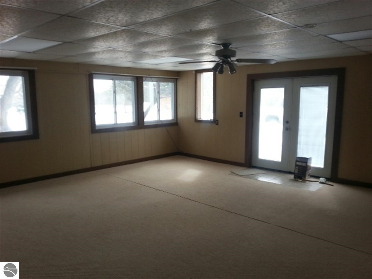 4548 South Rolland Road Blanchard, MI 49310 - Photo 10 of 18 1781166-9.JPG