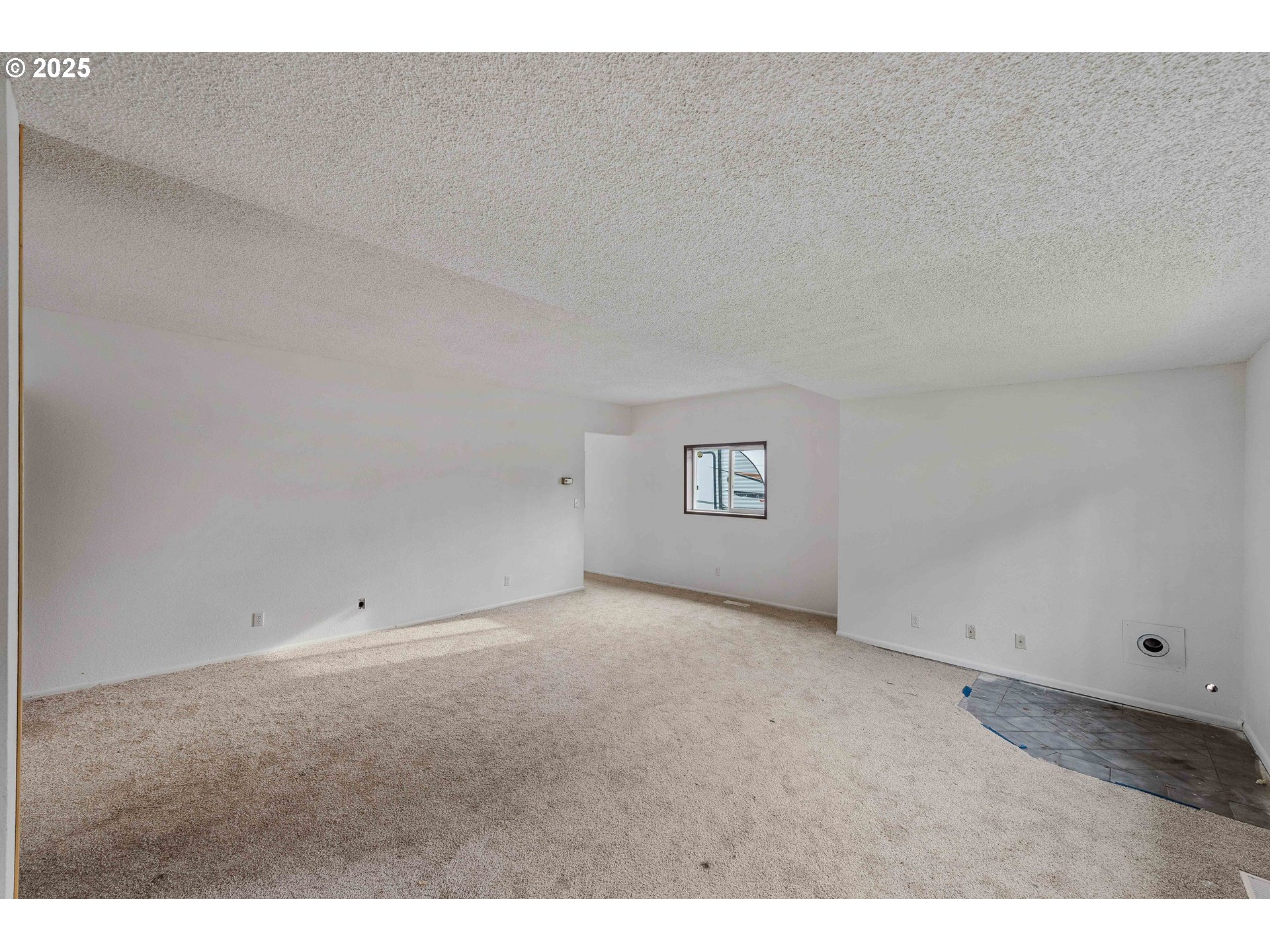 1392 North 8th Street Coos Bay, OR 97420 - Photo 13 of 36