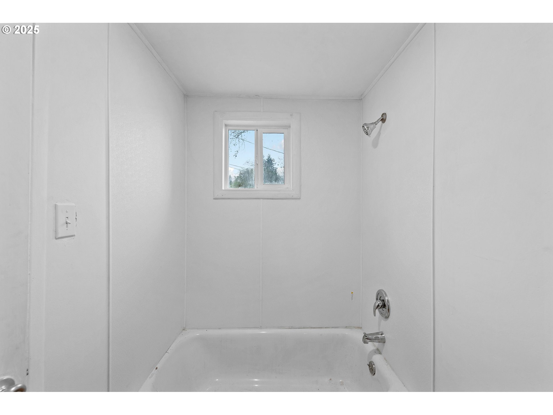 1392 North 8th Street Coos Bay, OR 97420 - Photo 15 of 36