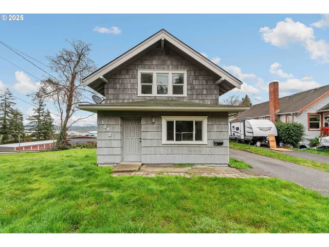 $335,000 | 1392 North 8th Street, Coos Bay, OR 97420