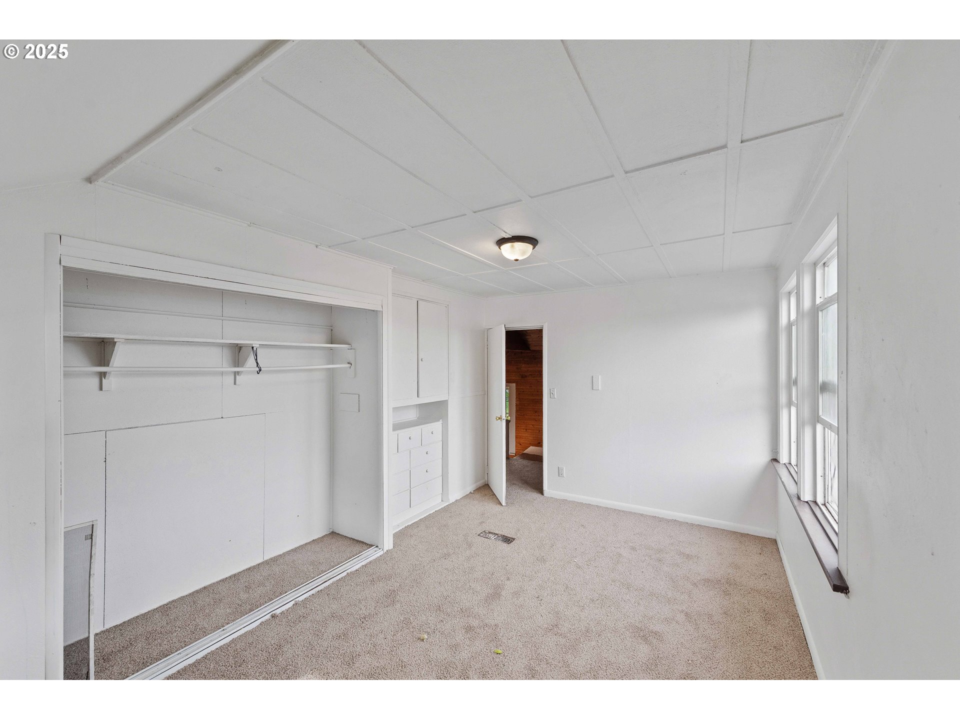 1392 North 8th Street Coos Bay, OR 97420 - Photo 21 of 36