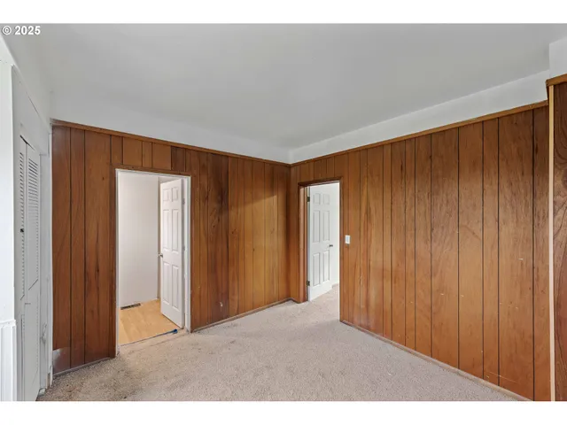 $335,000 | 1392 North 8th Street, Coos Bay, OR 97420