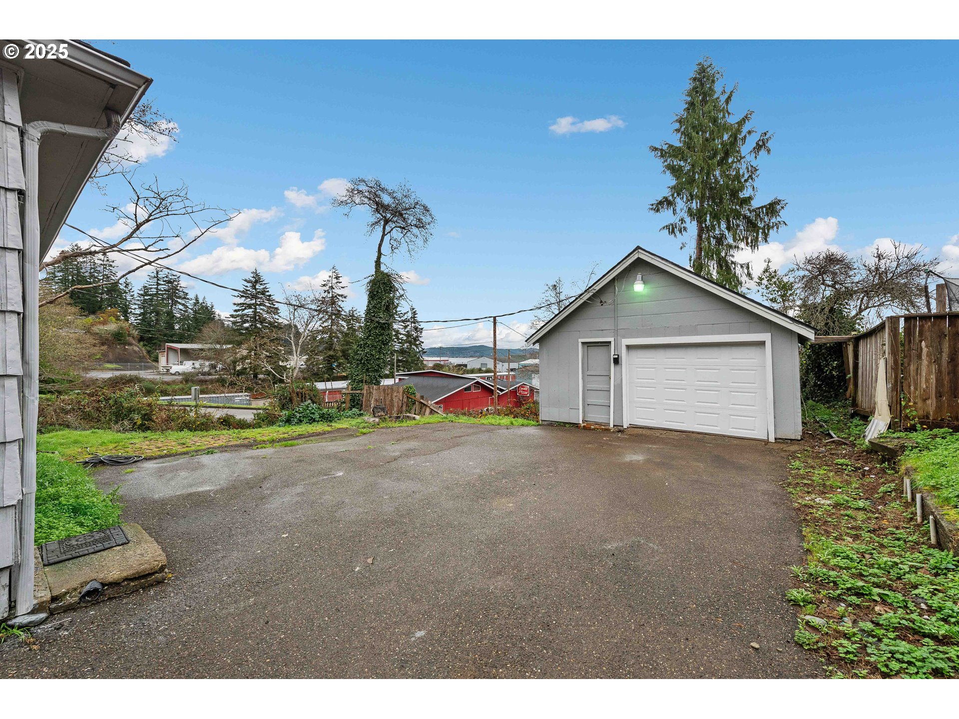 1392 North 8th Street Coos Bay, OR 97420 - Photo 35 of 36