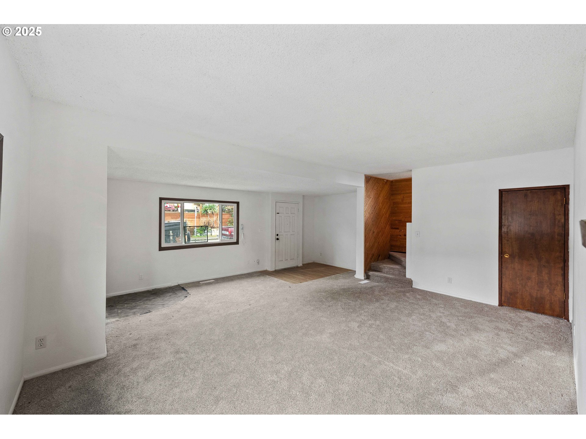 1392 North 8th Street Coos Bay, OR 97420 - Photo 5 of 36