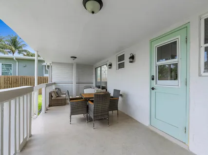 $1,995,000 | 422 North Lakeside Drive, Lake Worth Beach, FL 33460
