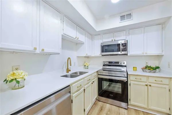 $150,000 | 2310 Balsam Drive, Unit B106, Arlington, TX 76006