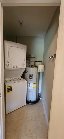 $1,550 | 232 Eastern Avenue, Unit 304, Manchester, NH 03104