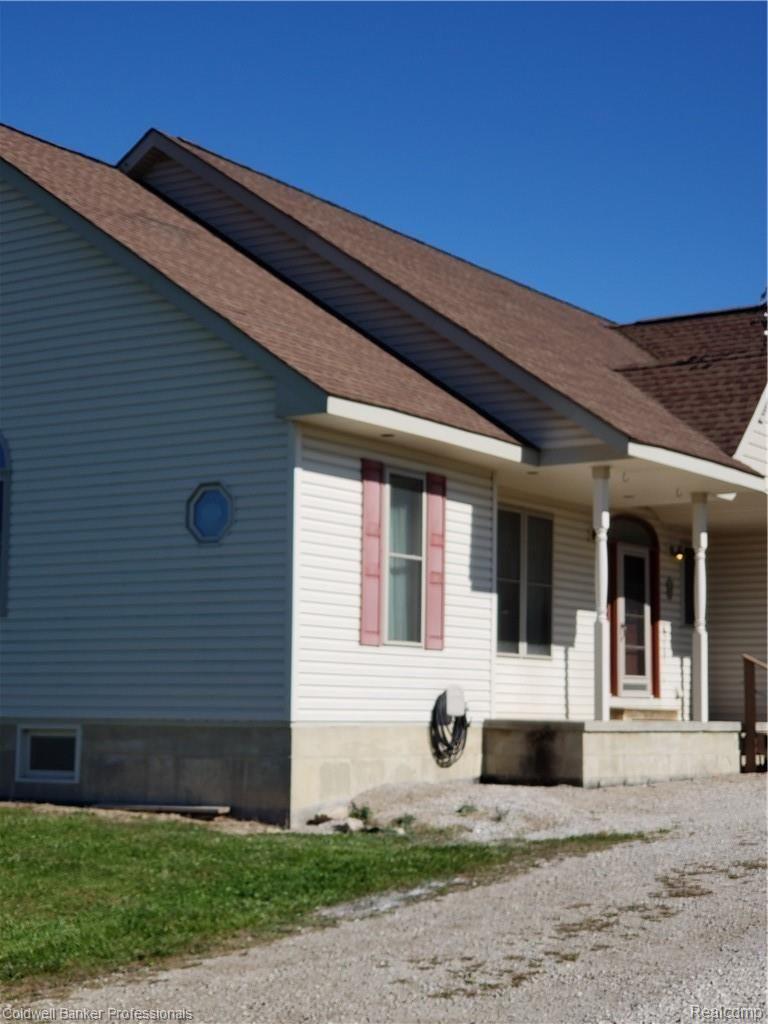 11336 Lambs Road Memphis, MI 48041 - Photo 4 of 49 20181018_125423.jpg