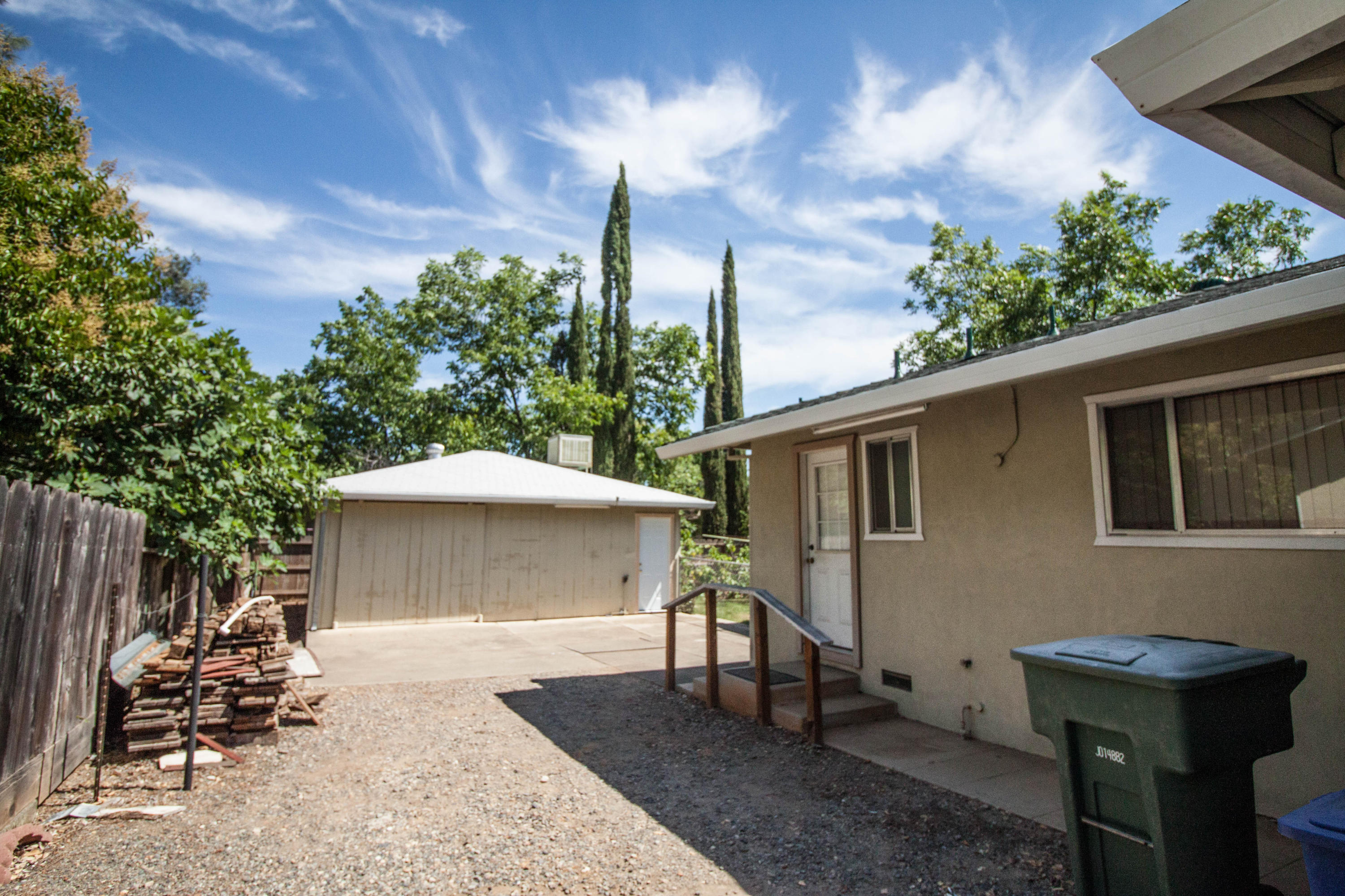 1144 Denton Way Redding, CA 96002 - Photo 18 of 18 IMG_2259