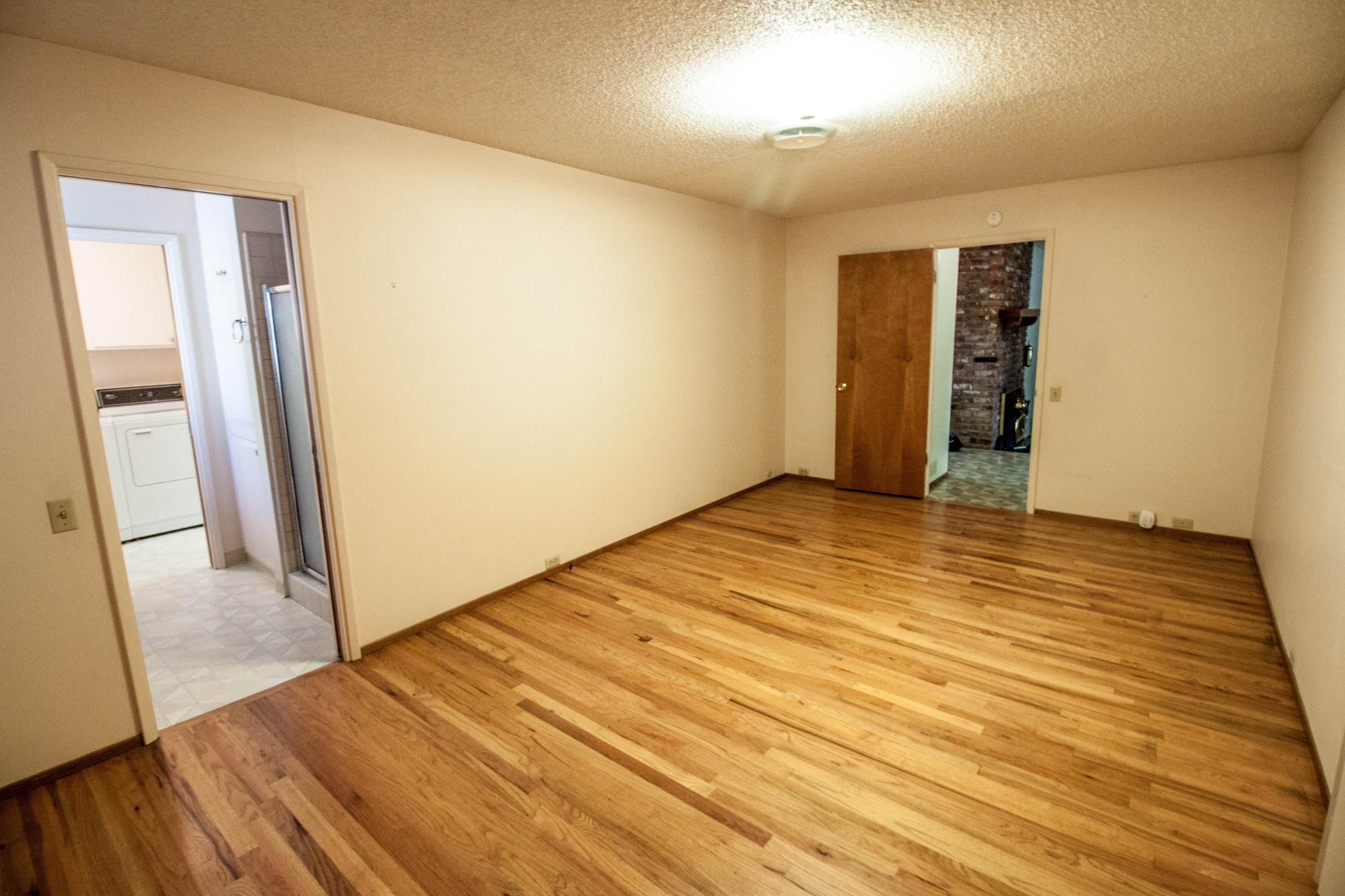 1144 Denton Way Redding, CA 96002 - Photo 10 of 18 Master Bedroom