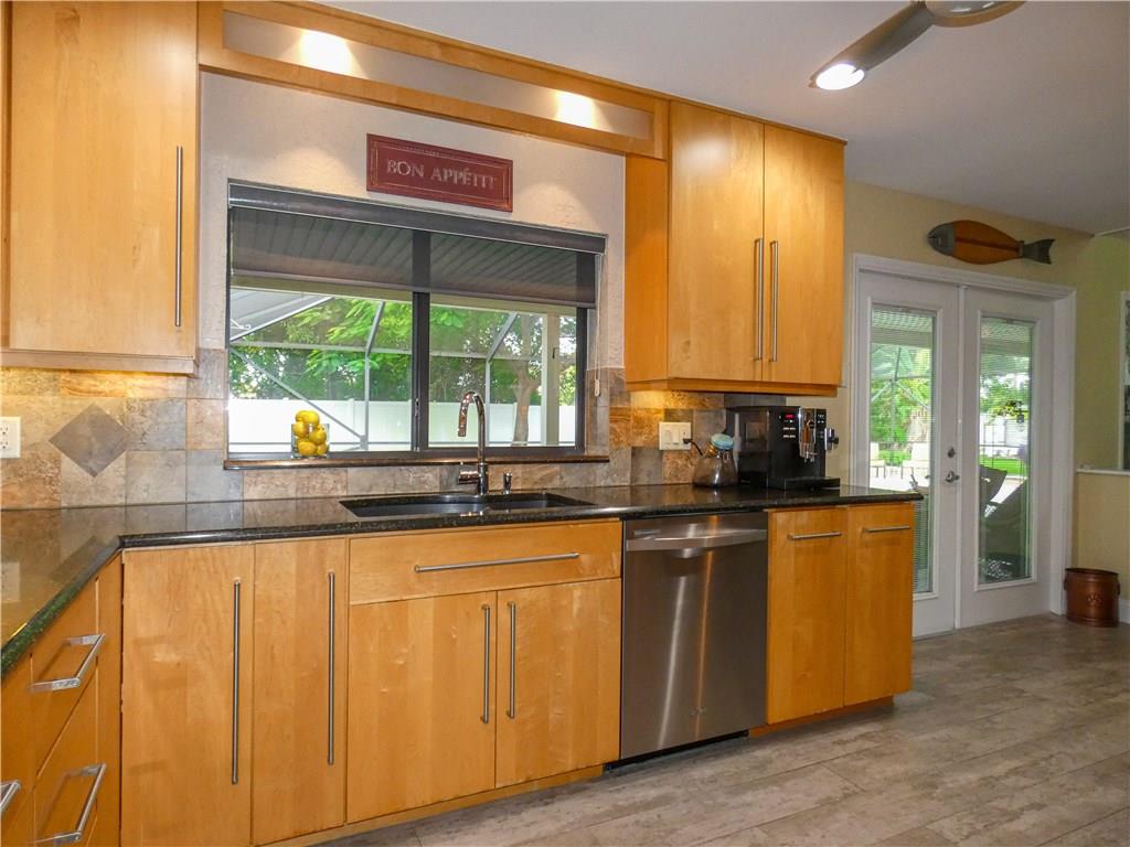 2061 Southeast Pyramid Road Port St. Lucie, FL 34952 - Photo 12 of 46 Kitchen