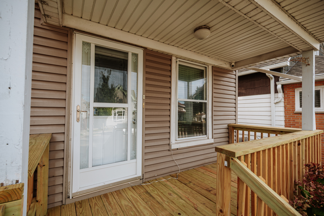 1946 South 76th Street West Allis, WI 53219 - Photo 2 of 31 Large Front Porch
