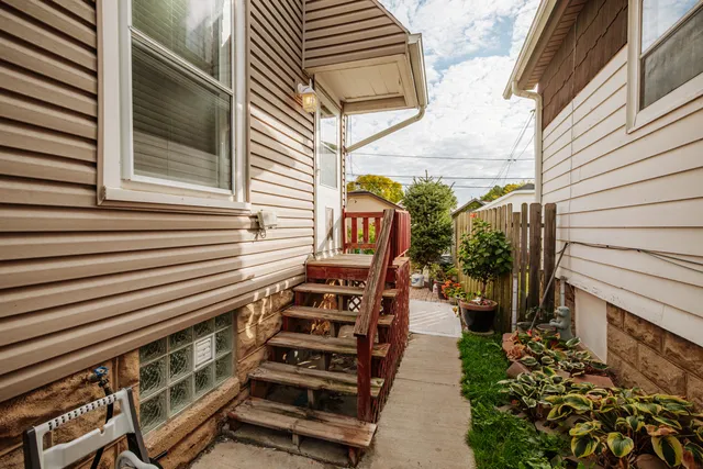 $269,800 | 1946 South 76th Street, West Allis, WI 53219