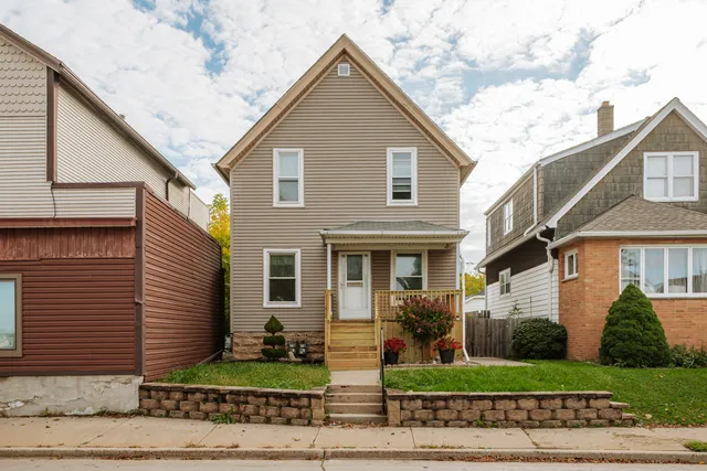 $269,800 | 1946 South 76th Street, West Allis, WI 53219