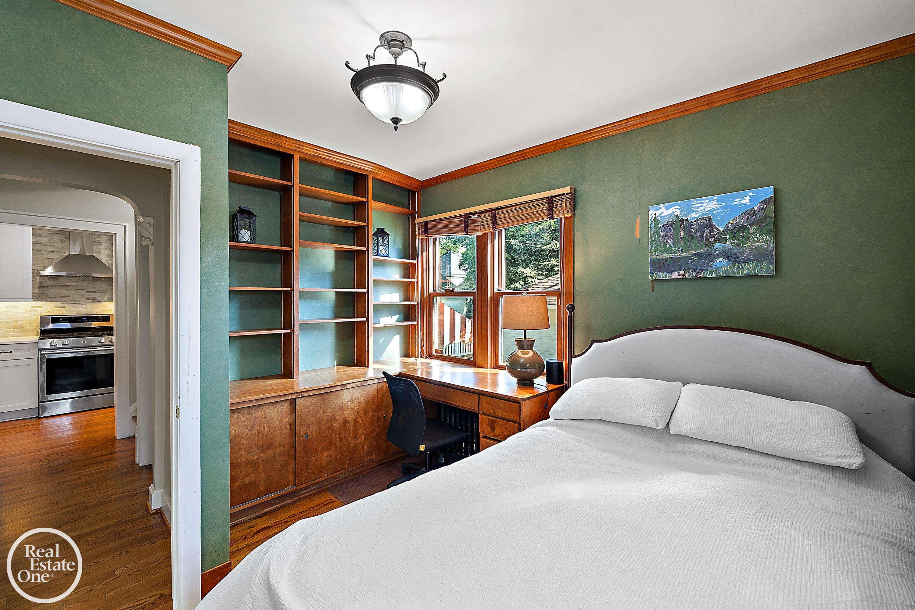 277 Merriweather Road Grosse Pointe, MI 48236 - Photo 16 of 51 50142253-4b7aac7d-d505-45ba-8b95-85b8f73c3f2f.JPG