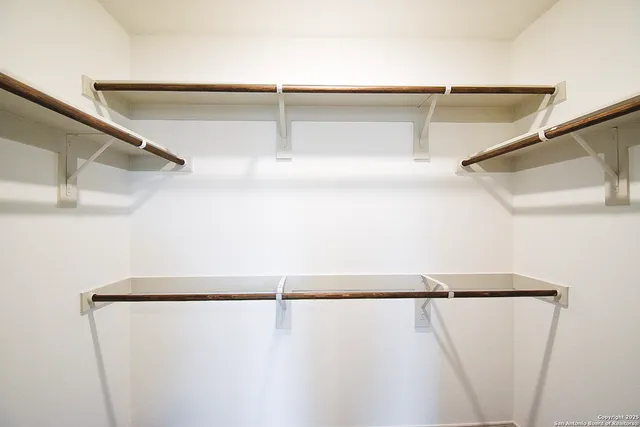 $1,850 | 10211 Tulipwood Run, Unit 102, San Antonio, TX 78252