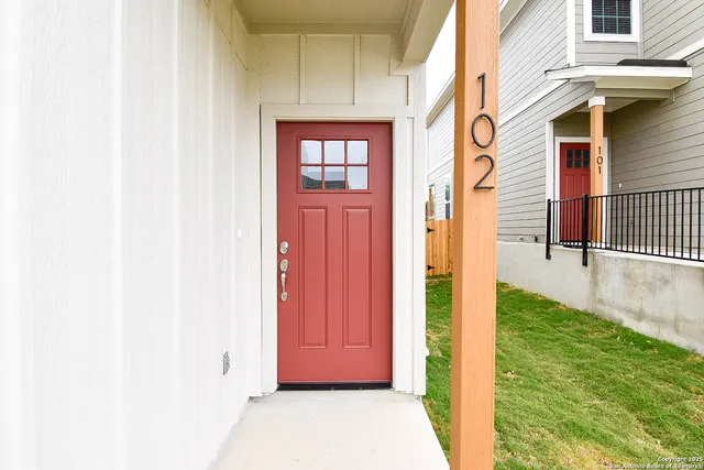 $1,850 | 10211 Tulipwood Run, Unit 102, San Antonio, TX 78252