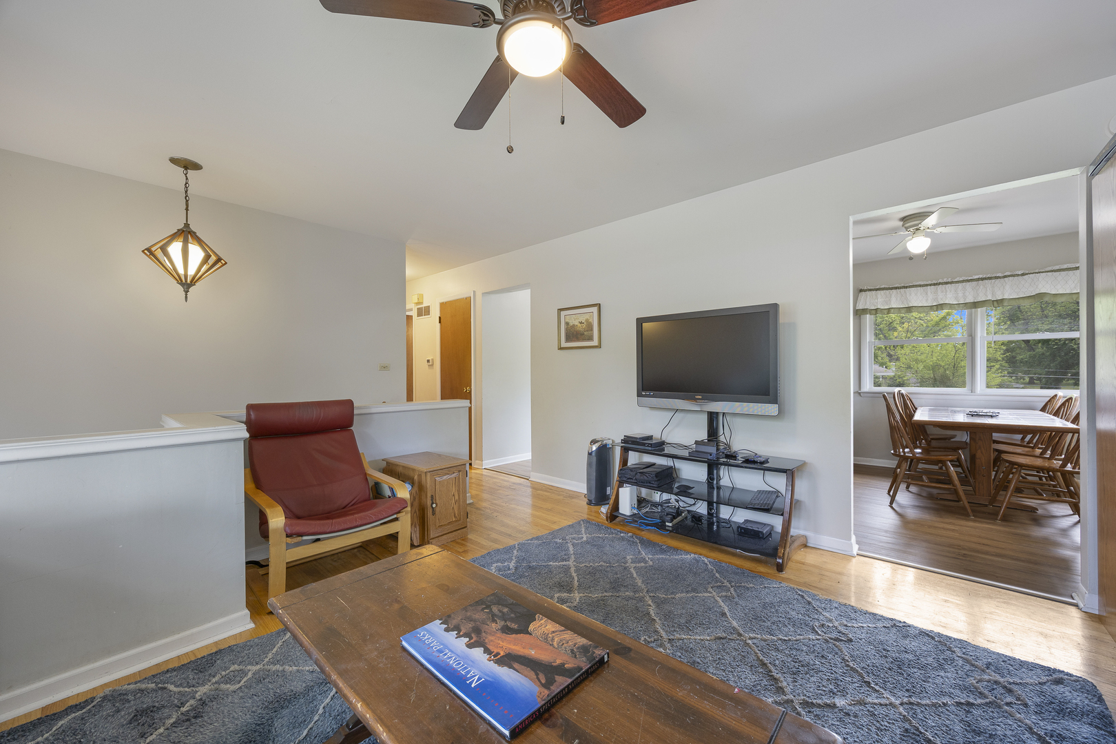 26W331 Geneva Road Wheaton, IL 60187 - Photo 6 of 23