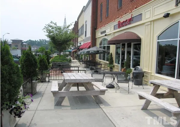 $3,950 | 111 Tharrington Drive, Chapel Hill, NC 27516