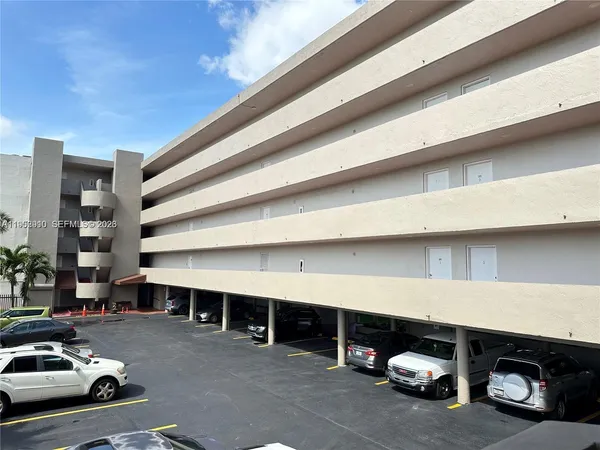 $310,000 | 802 Northwest 87th Avenue, Unit 315, Miami, FL 33172