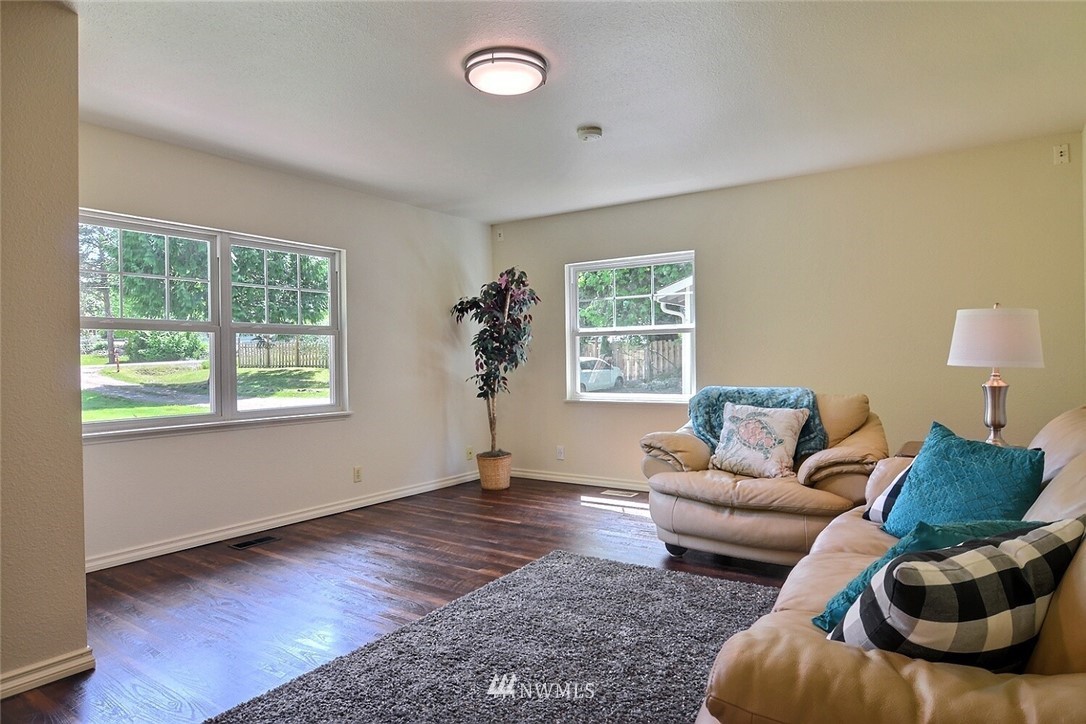 1140 Lidstrom Road Southeast Port Orchard, WA 98366 - Photo 14 of 25 Gallery Image 14