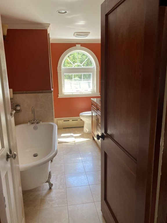 180 Bartlett Road Winthrop, MA 02152 - Photo 23 of 40 Gallery Image 23