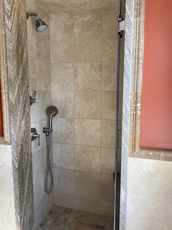 180 Bartlett Road Winthrop, MA 02152 - Photo 24 of 40 Gallery Image 24