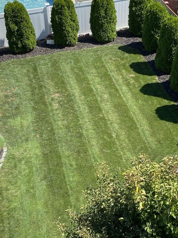 180 Bartlett Road Winthrop, MA 02152 - Photo 7 of 40 Gallery Image 7