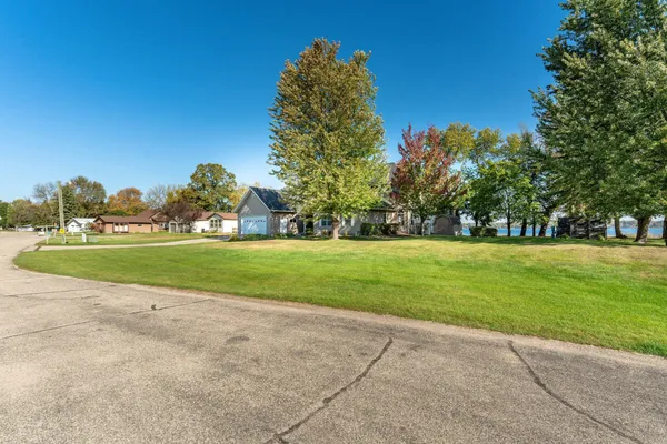 $1,399,900 | 42221 Ukkelberg Drive, Clitherall, MN 56524