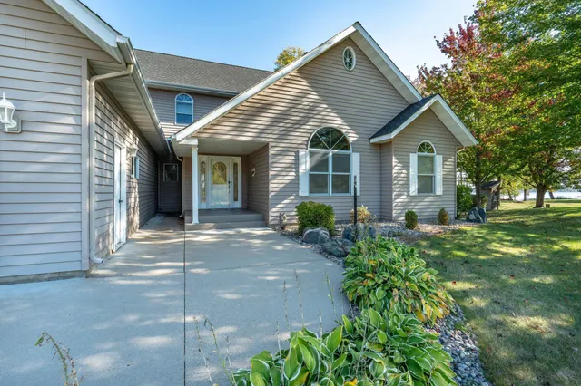 $1,499,900 | 42221 Ukkelberg Drive, Clitherall, MN 56524