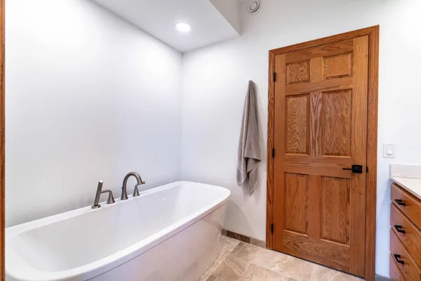 $1,399,900 | 42221 Ukkelberg Drive, Clitherall, MN 56524