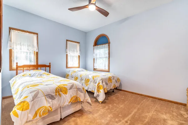 $1,399,900 | 42221 Ukkelberg Drive, Clitherall, MN 56524