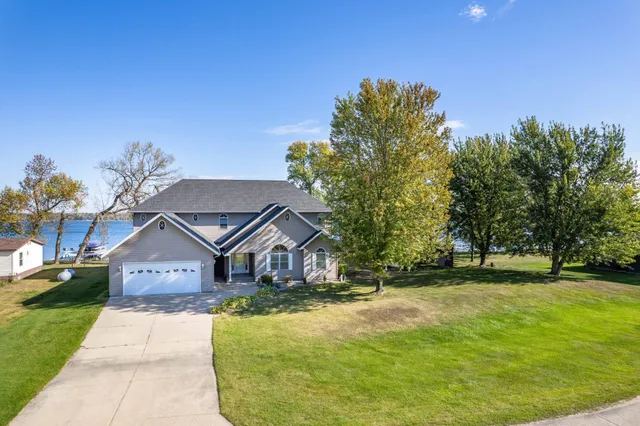 $1,499,900 | 42221 Ukkelberg Drive, Clitherall, MN 56524