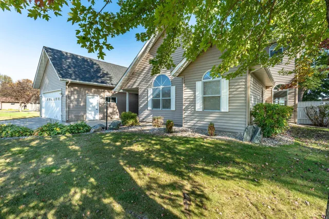 $1,499,900 | 42221 Ukkelberg Drive, Clitherall, MN 56524