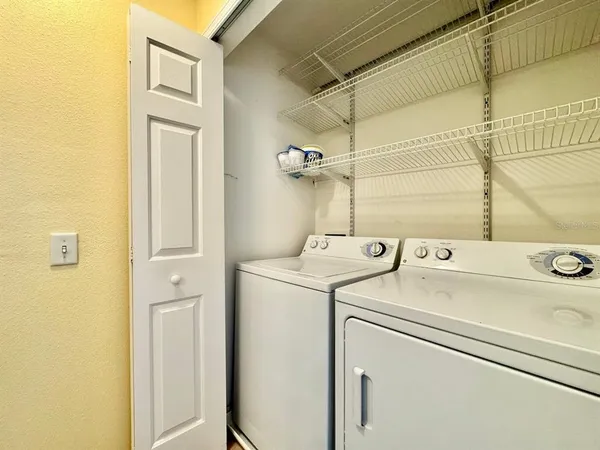 $2,400 | 160 Coquina Bay Drive, St. Petersburg, FL 33705