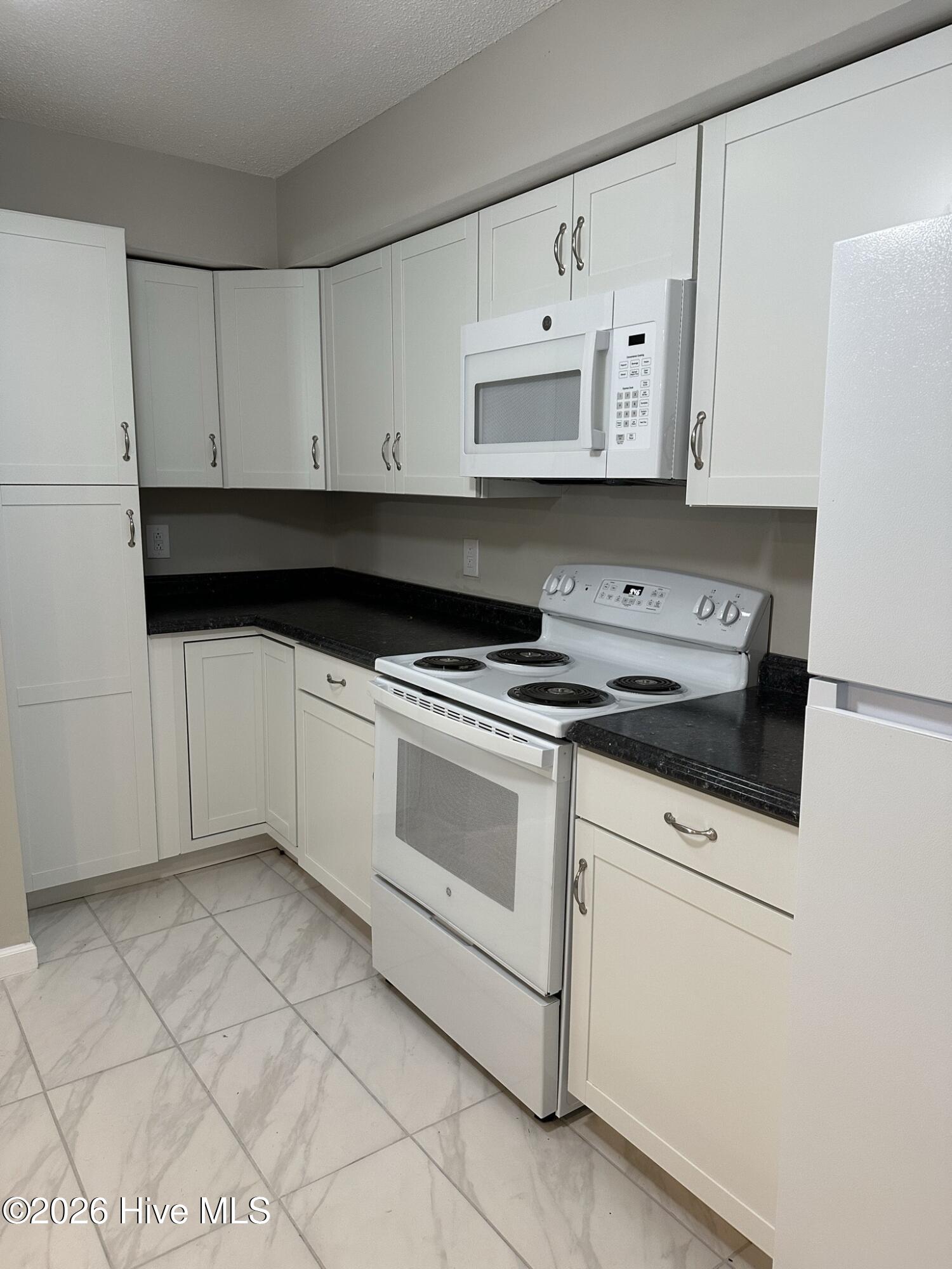 19 Quarterdeck New Bern, NC 28562 - Photo 3 of 13 Gallery Image 3