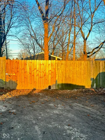 $40,000 | 2630 North Sherman Drive, Indianapolis, IN 46218