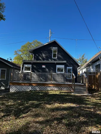 $1,499 | 1822 North Sheridan Road, Peoria, IL 61604