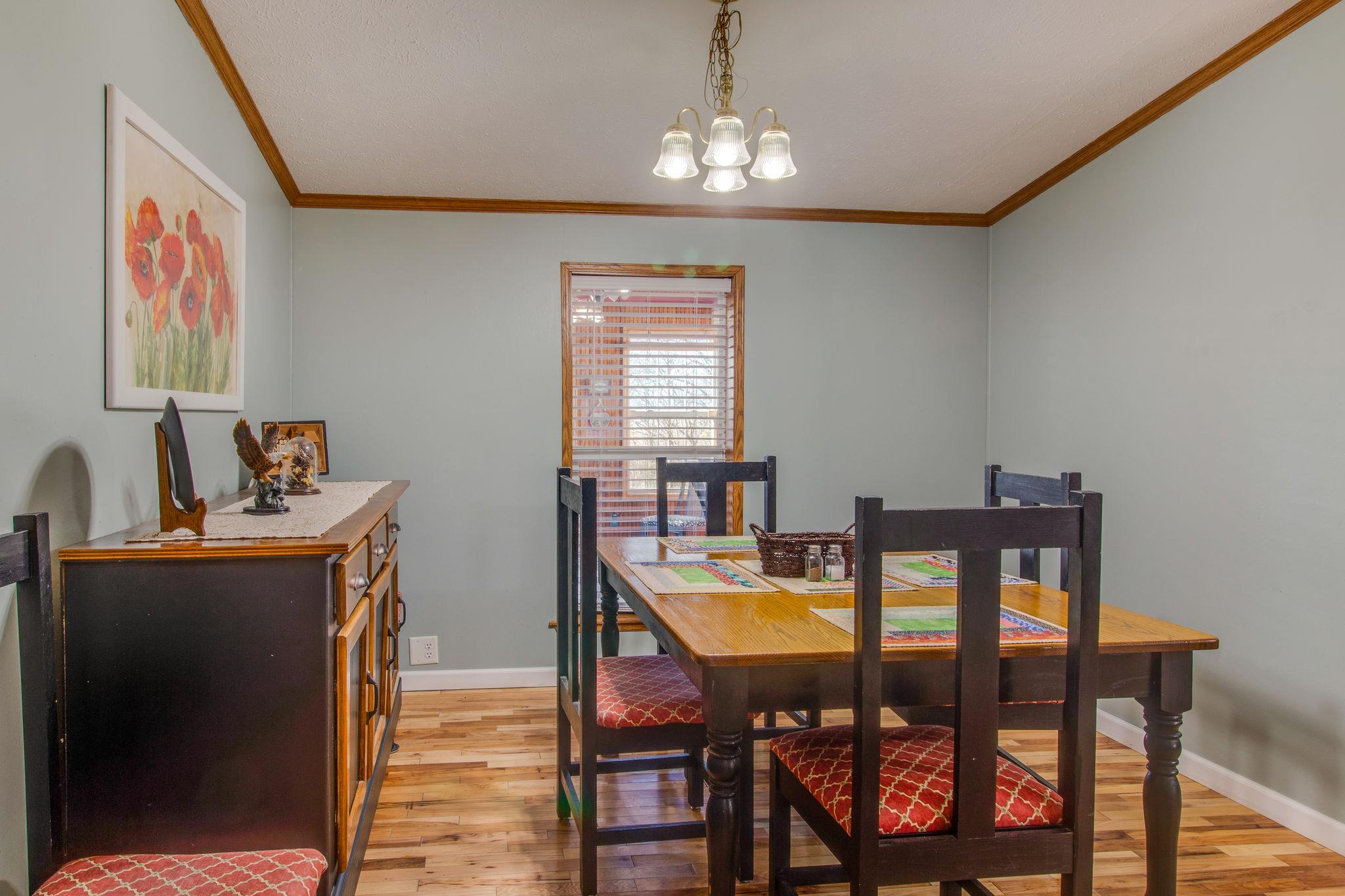 3957 Akin Ridge Road Williamsport, TN 38487 - Photo 13 of 28 Dining Area
