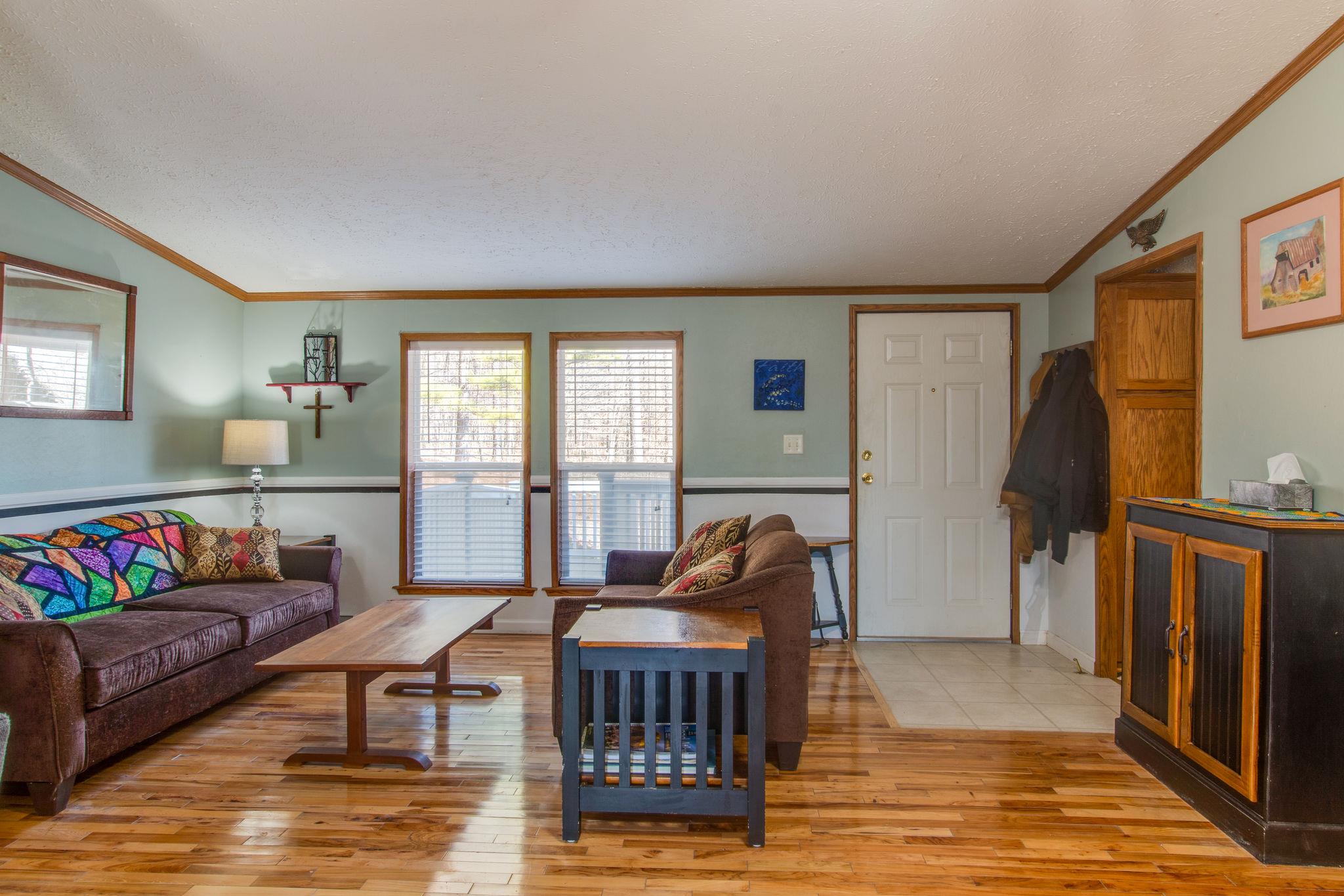 3957 Akin Ridge Road Williamsport, TN 38487 - Photo 8 of 28 Looking back towards the front door.