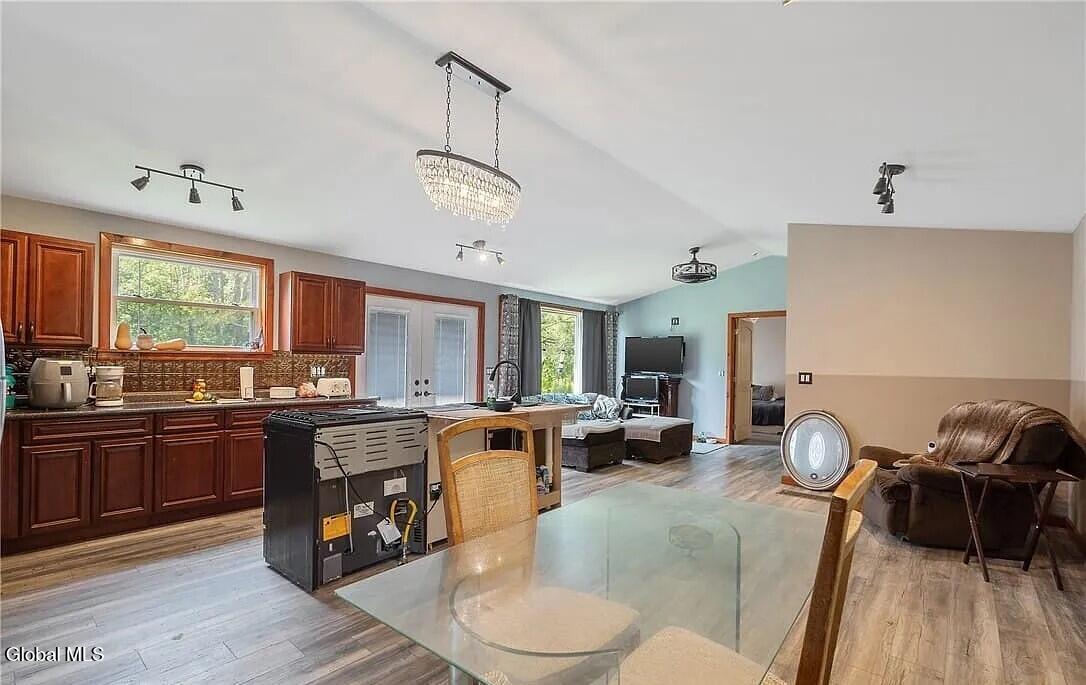 423 County Rte 51A Oswego, NY 13126 - Photo 11 of 21 Kitchen 6jpp