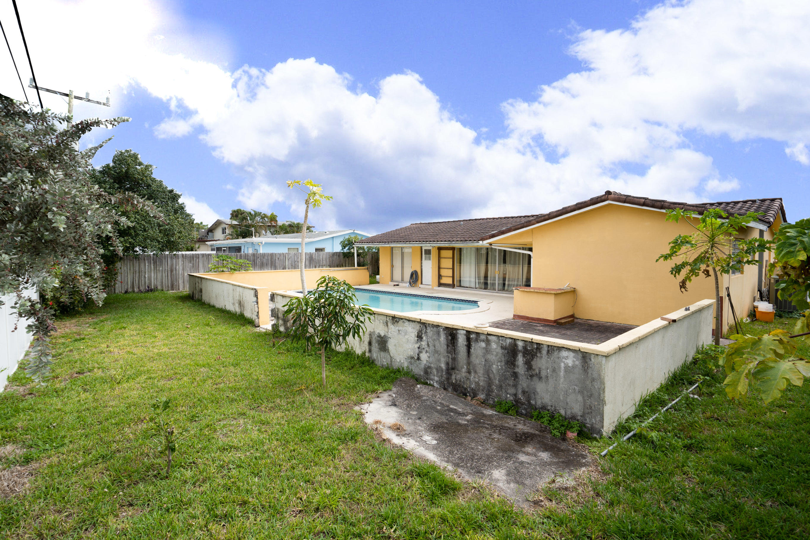 1133 West Camino Real Boca Raton, FL 33486 - Photo 5 of 8 DSC05037-Edit