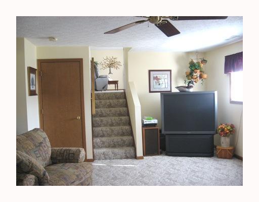 7428 Deercreek Drive Springfield, OH 45502 - Photo 6 of 12