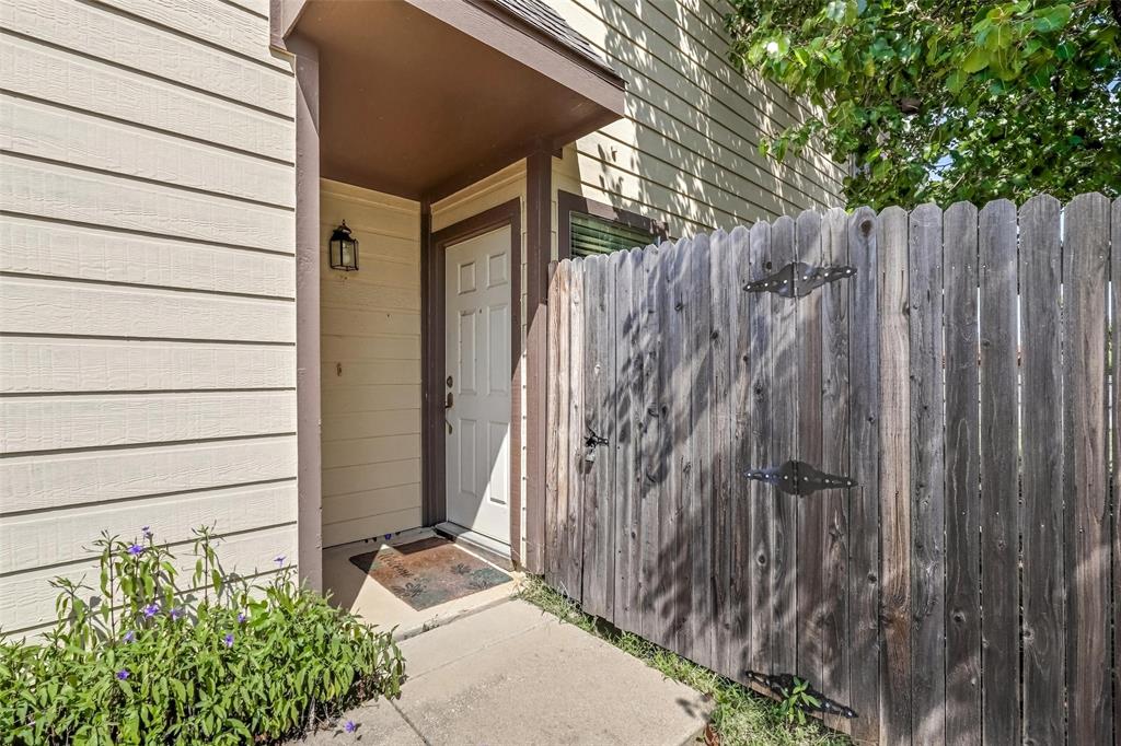 5200 Mountain Spring Trail Fort Worth, TX 76123 - Photo 4 of 23 a side view of a house with a backyard