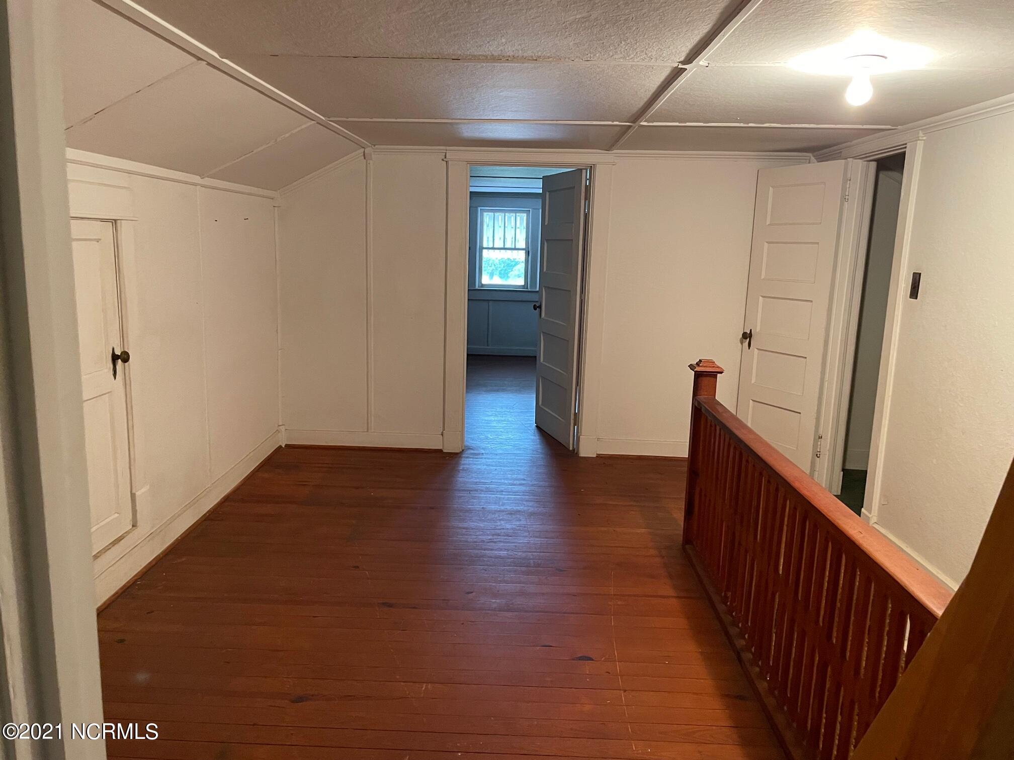 162 Smith Road Atlantic, NC 28511 - Photo 30 of 32 Second floor has 6'3" ceilings