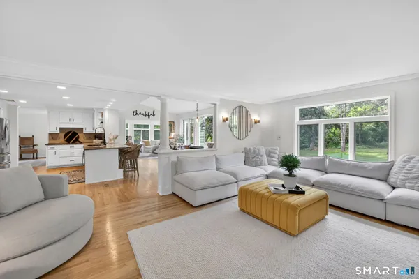 $699,000 | 7 Echo Lane, Simsbury, CT 06070