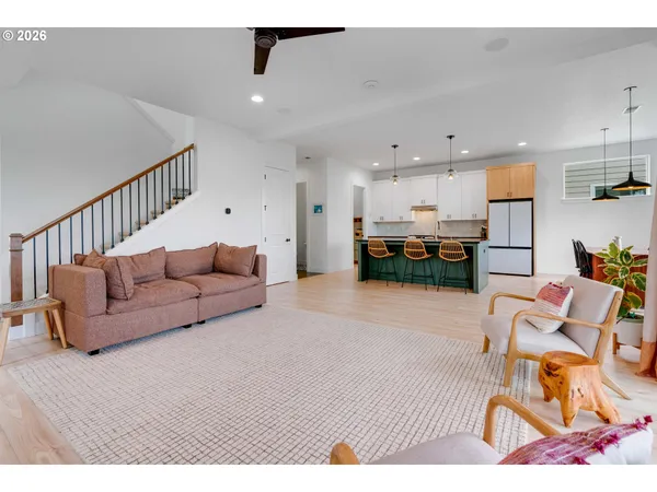 $999,999 | 12205 Southwest Silvertip Street, Beaverton, OR 97007