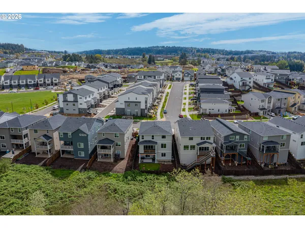 $999,999 | 12205 Southwest Silvertip Street, Beaverton, OR 97007