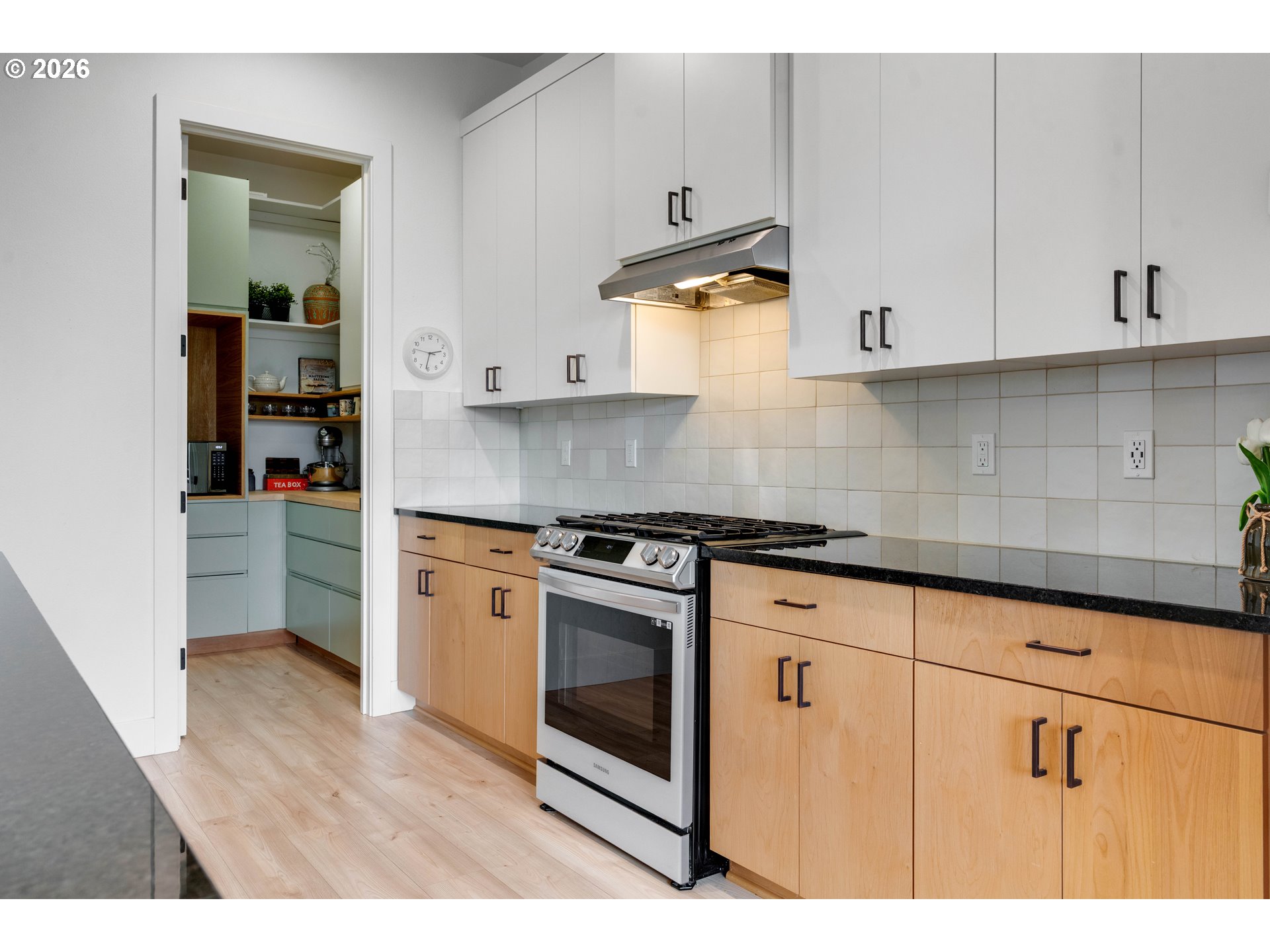 12205 Southwest Silvertip Street Beaverton, OR 97007 - Photo 9 of 47